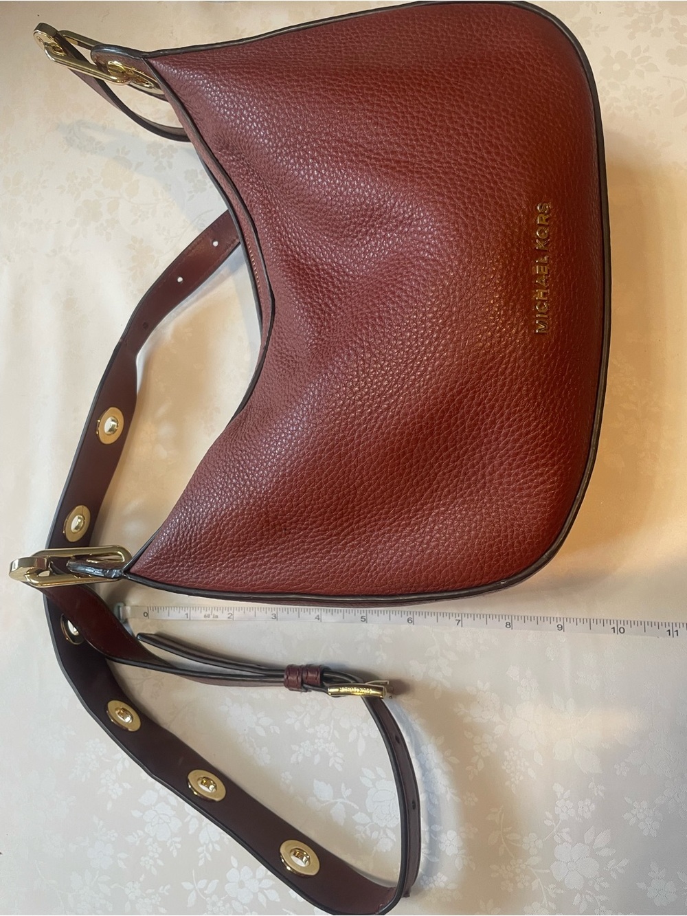 Michael Kors Wine Pebbled Leather Hobo Bag with Gold Logo - Picture 2 of 4